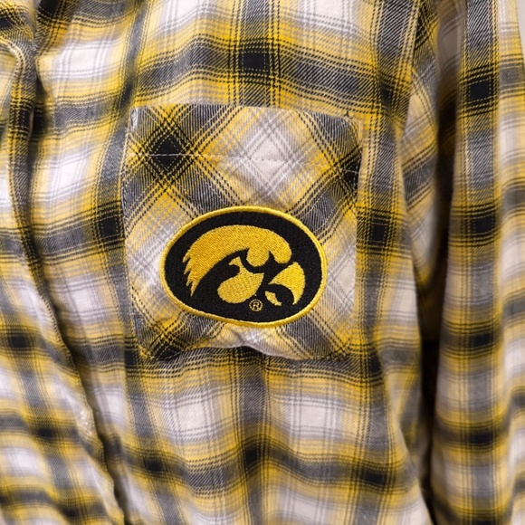 Iowa Hawkeyes Women's Concepts Piedmont Flannel Long Sleeve Button Up, Size L - Picture 3 of 13